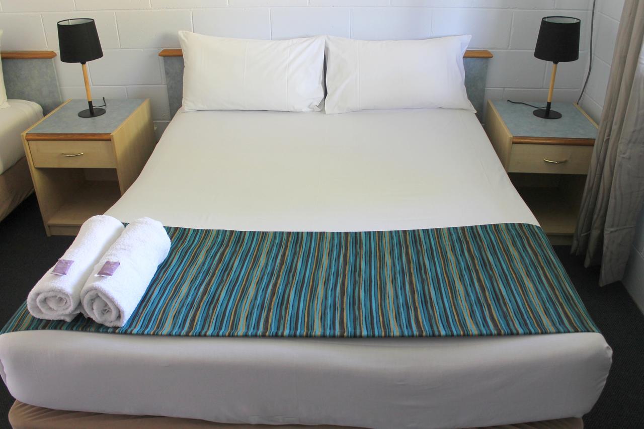 Rocky Glen Hotel Motel Gladstone Bagian luar foto