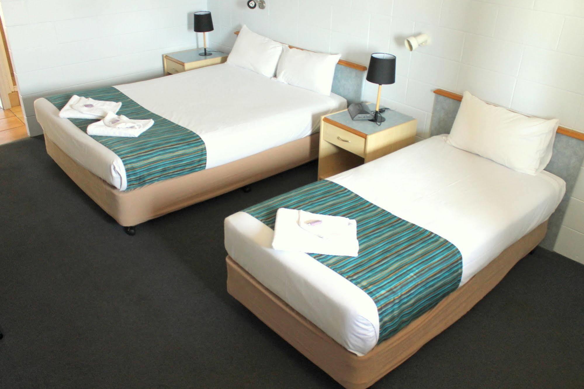 Rocky Glen Hotel Motel Gladstone Bagian luar foto