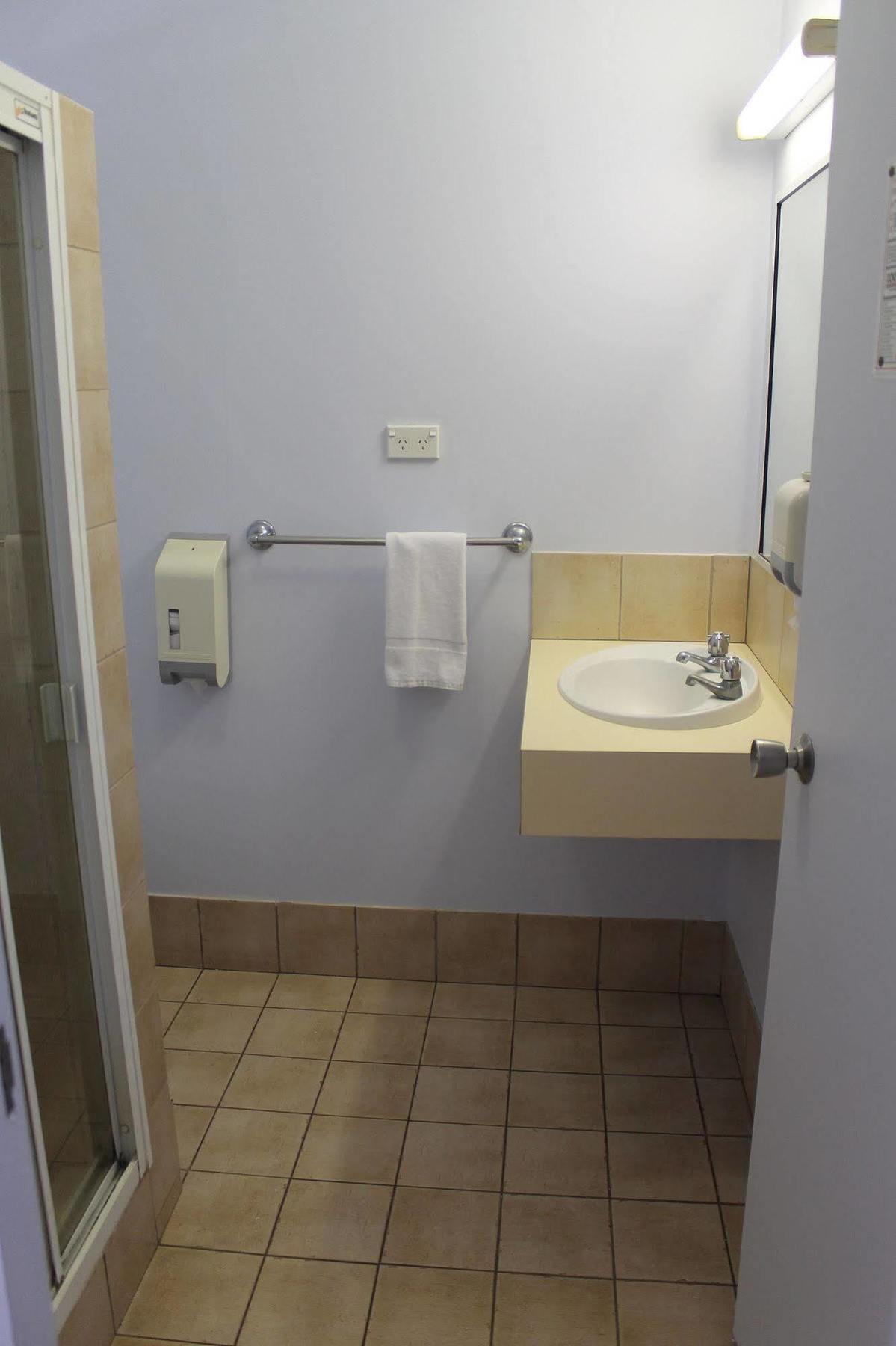 Rocky Glen Hotel Motel Gladstone Bagian luar foto