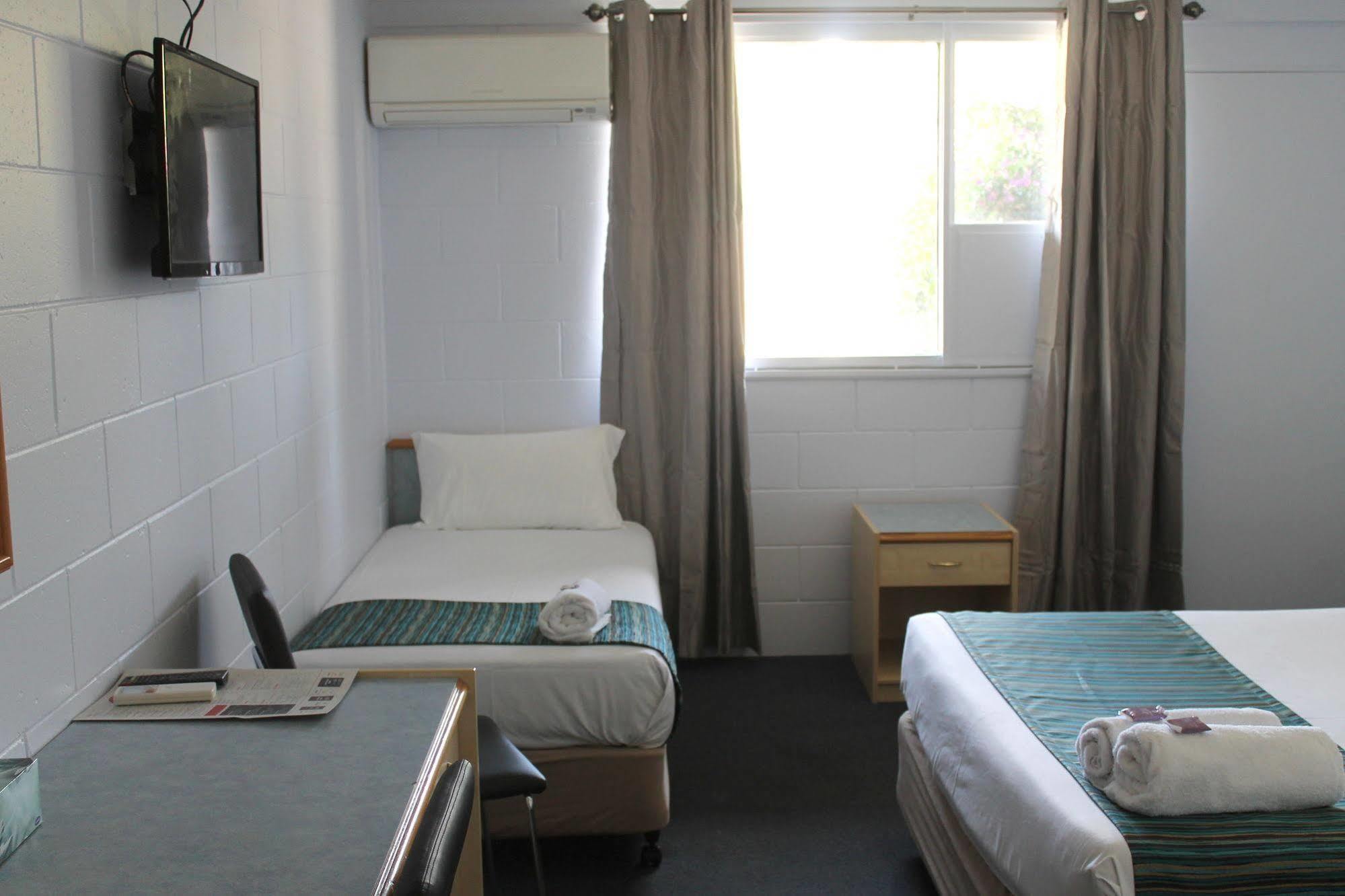 Rocky Glen Hotel Motel Gladstone Bagian luar foto