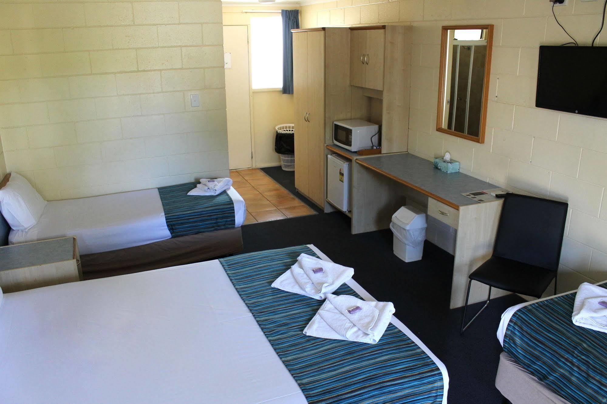 Rocky Glen Hotel Motel Gladstone Bagian luar foto